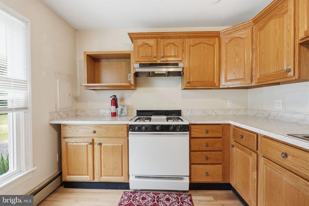 136 ROCKTOWN-LAMB ROAD