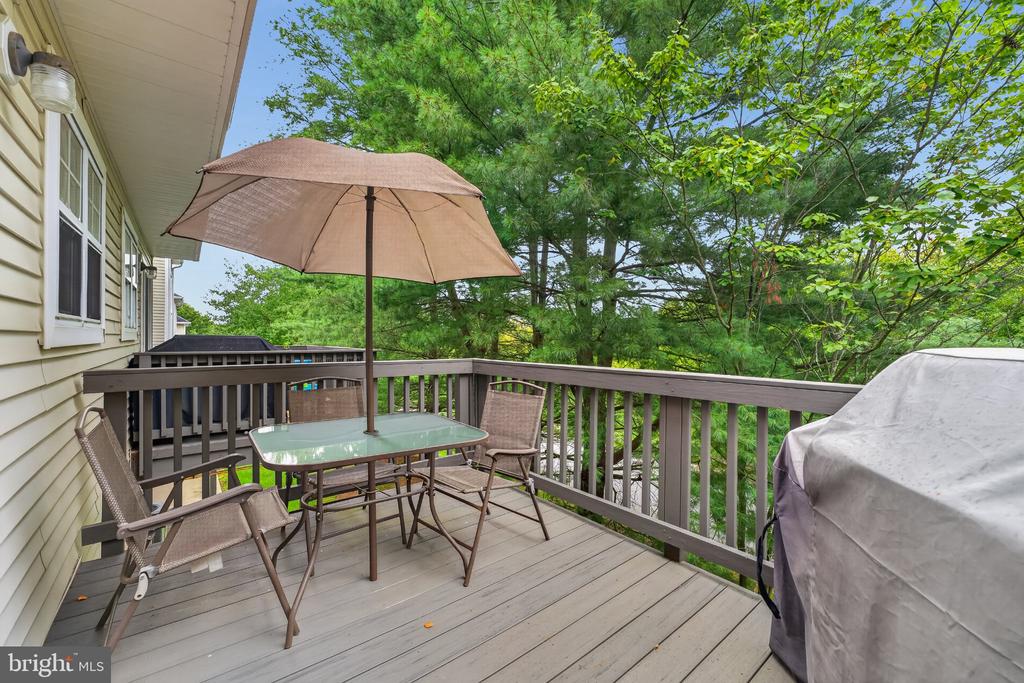 2 SHACKAMAXON TERRACE