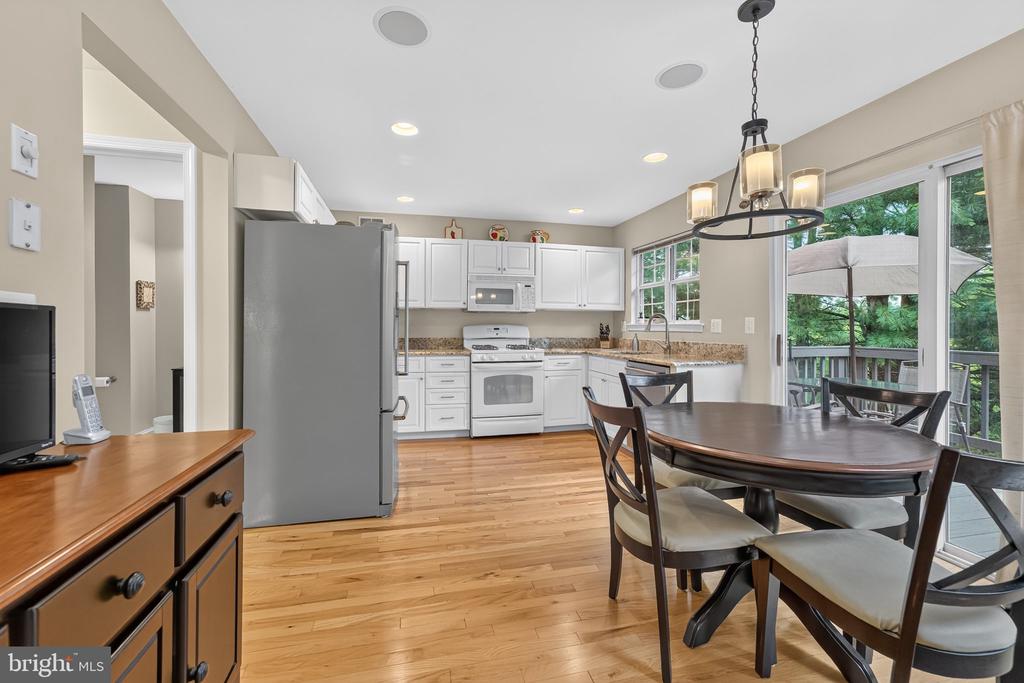 2 SHACKAMAXON TERRACE