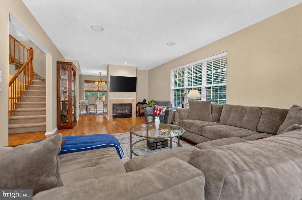 2 SHACKAMAXON TERRACE