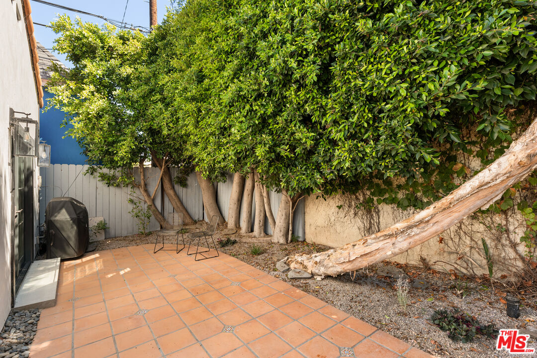 1618 S Durango Ave