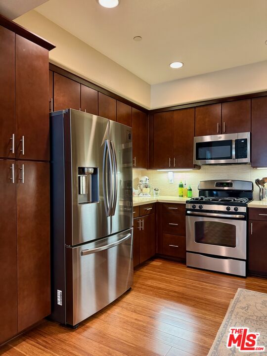 1627 Echo Park Ave Unit: 2