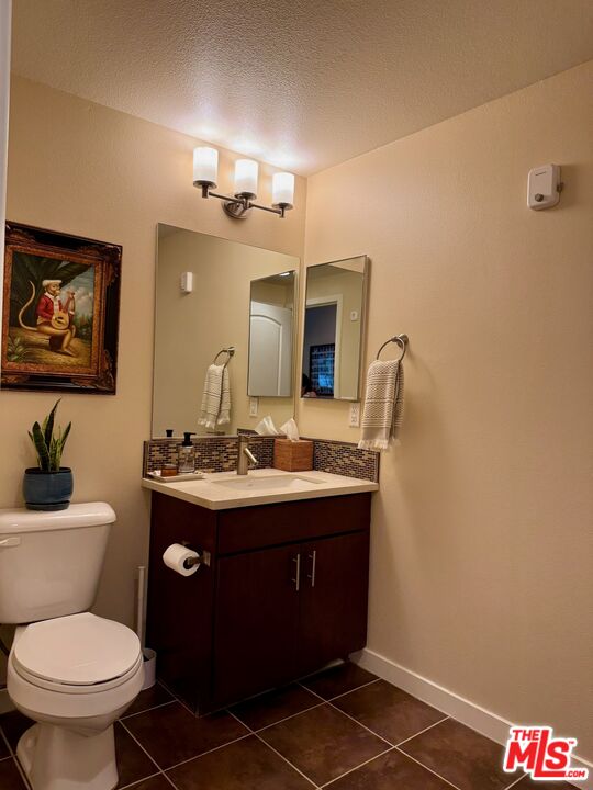 1627 Echo Park Ave Unit: 2