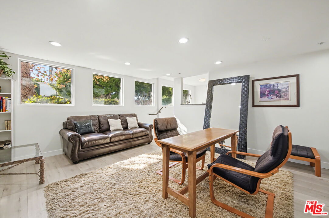 1278 S Camden Dr Unit: 303