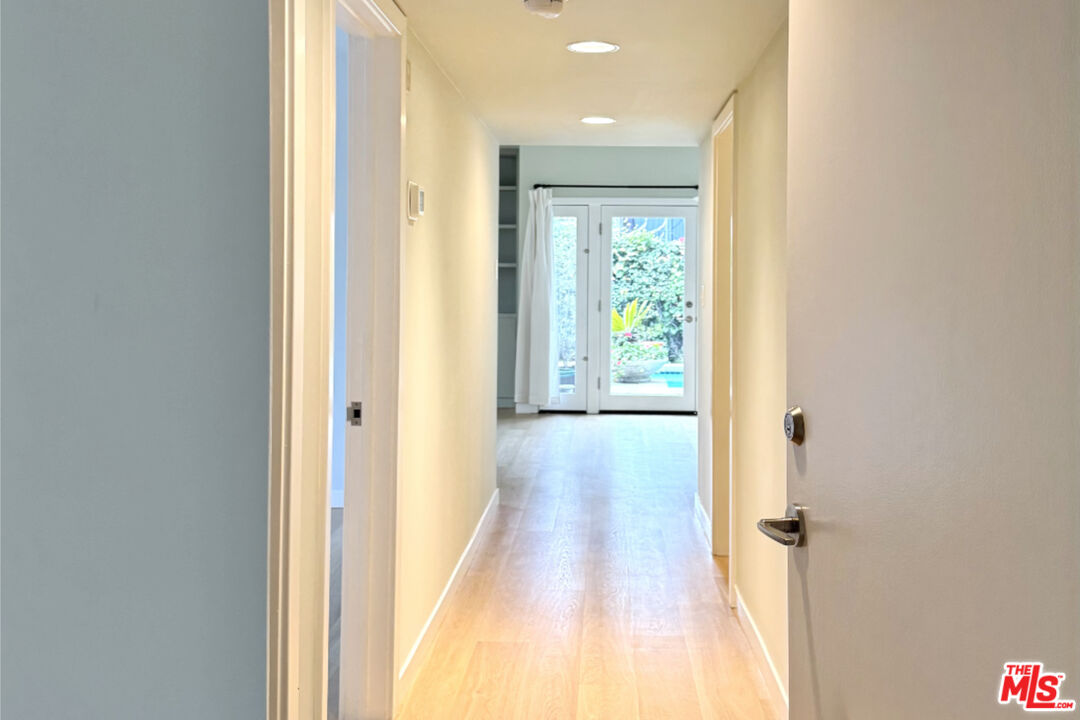 1021 Westmount Dr Unit: 102