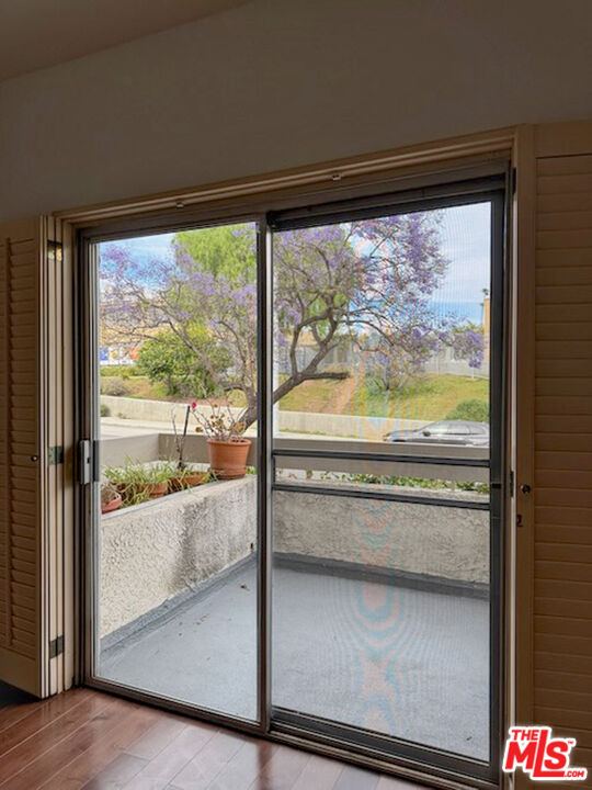 1655 Selby Ave Unit: 102