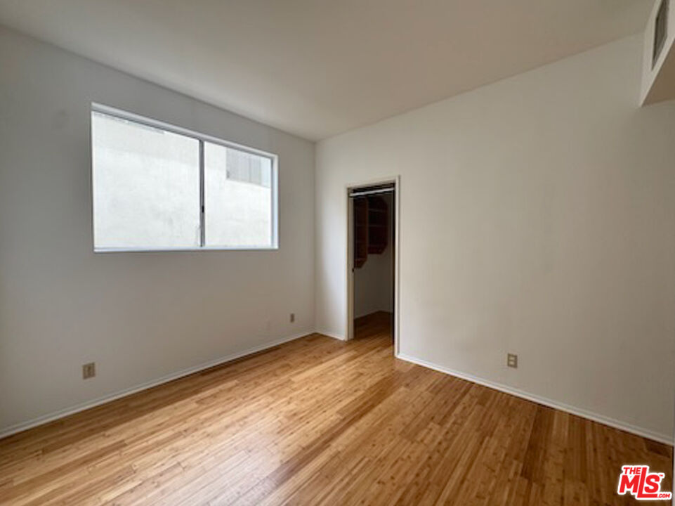 1655 Selby Ave Unit: 102