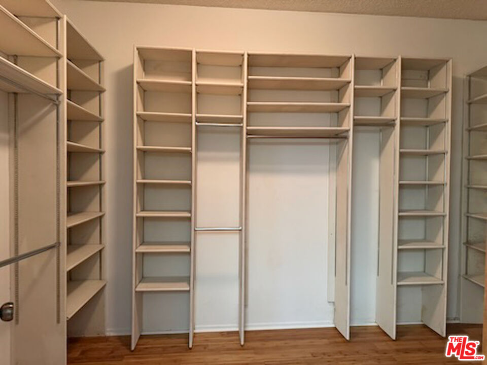 1655 Selby Ave Unit: 102