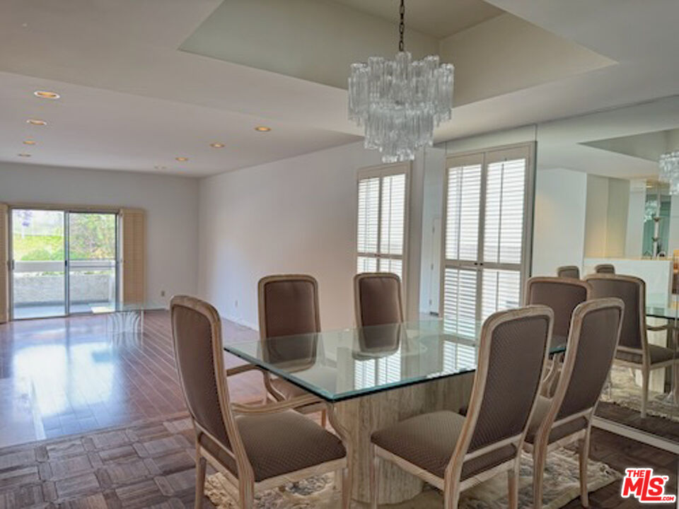 1655 Selby Ave Unit: 102