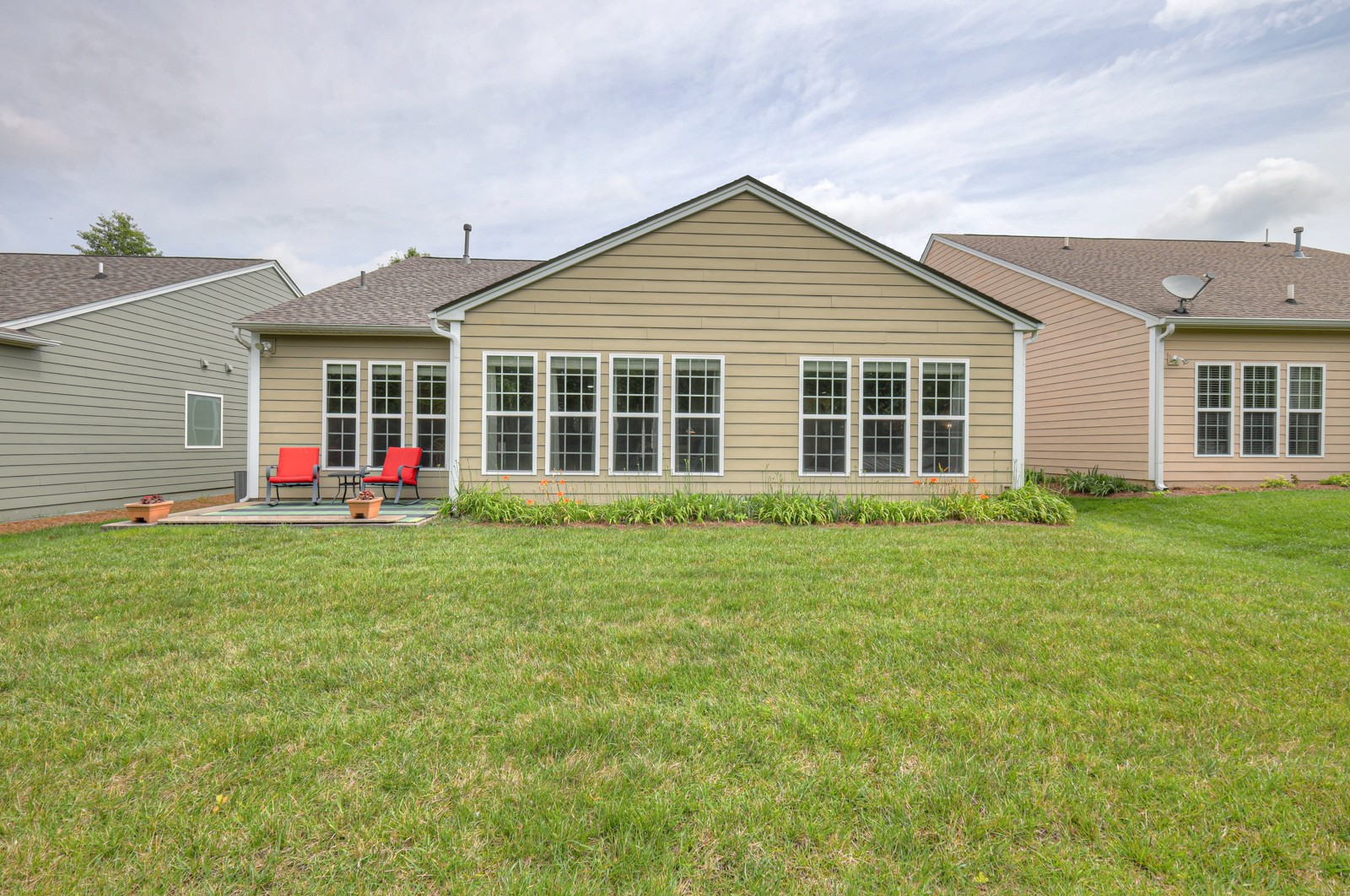 266 Salient Ln