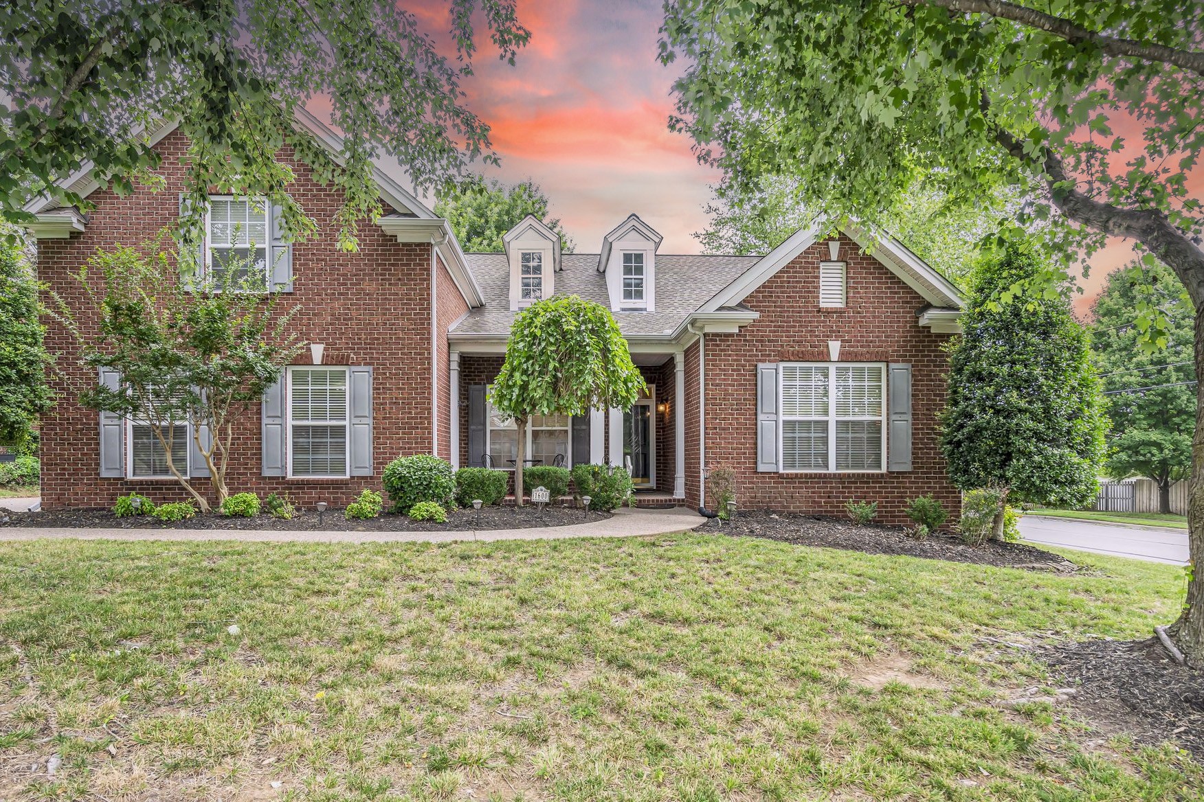 1600 Carolwinds Ct