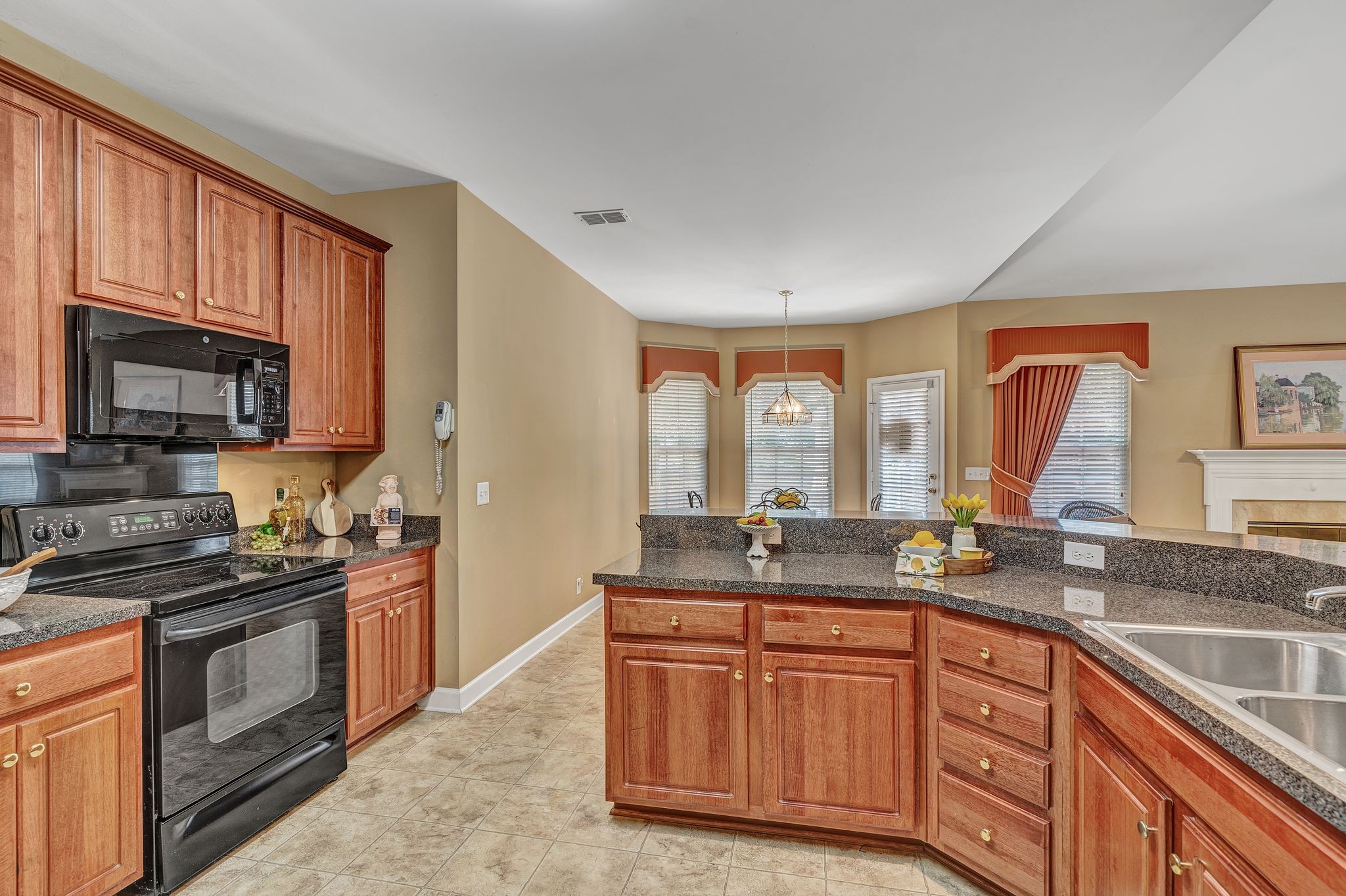 1600 Carolwinds Ct