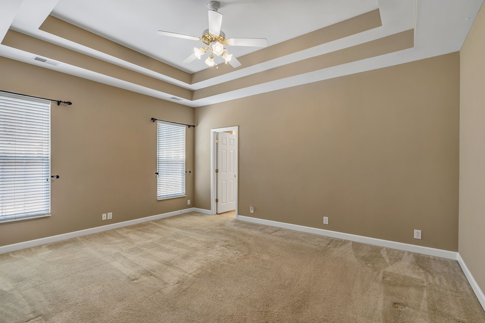 1600 Carolwinds Ct