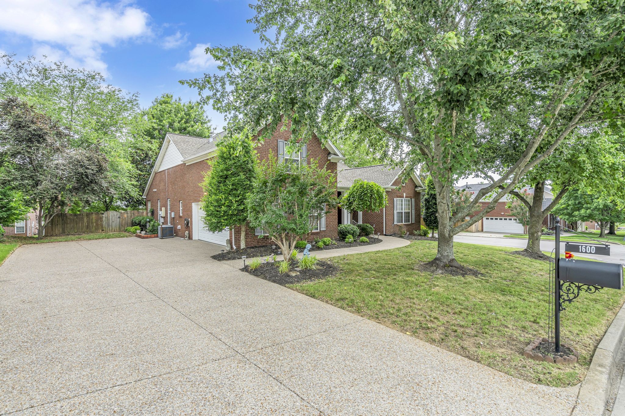 1600 Carolwinds Ct