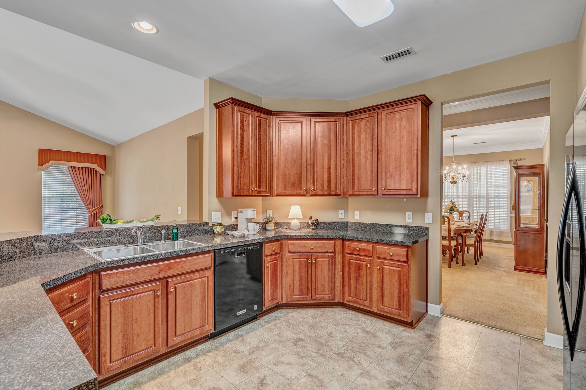 1600 Carolwinds Ct