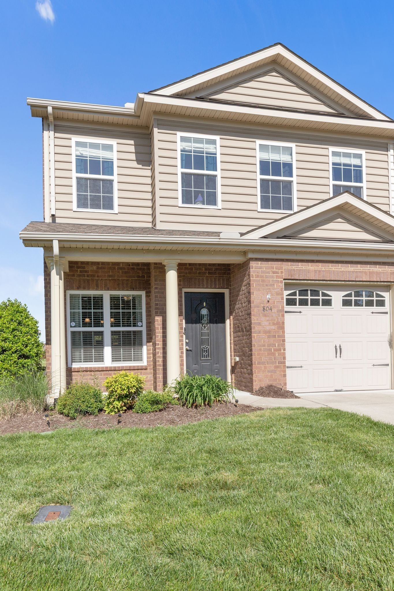 804 Meadowcrest Way