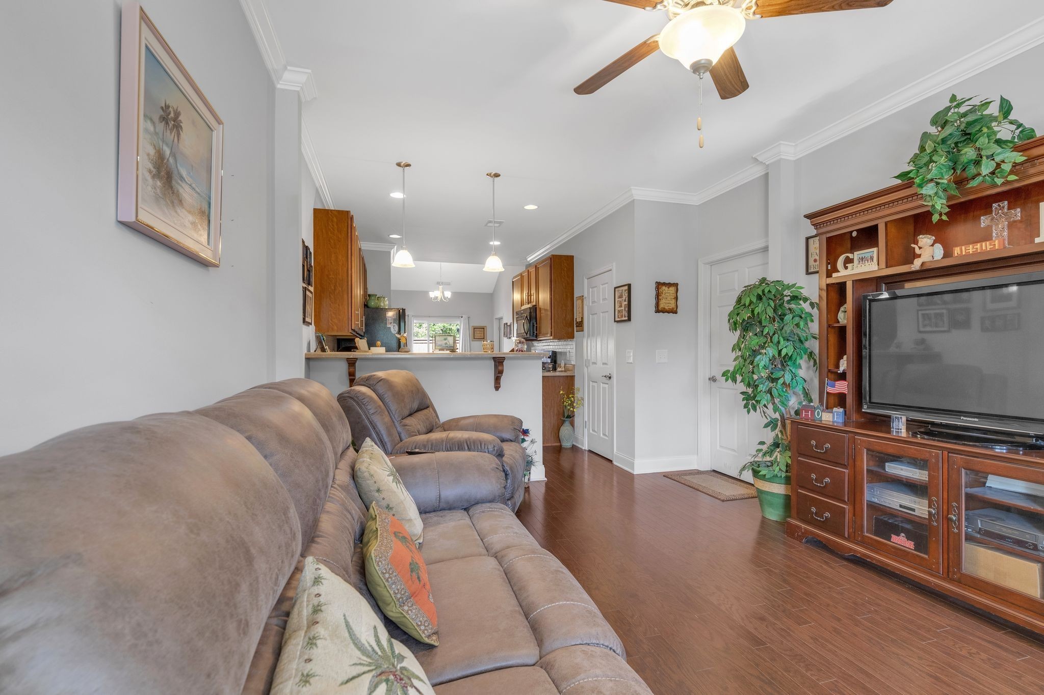 804 Meadowcrest Way