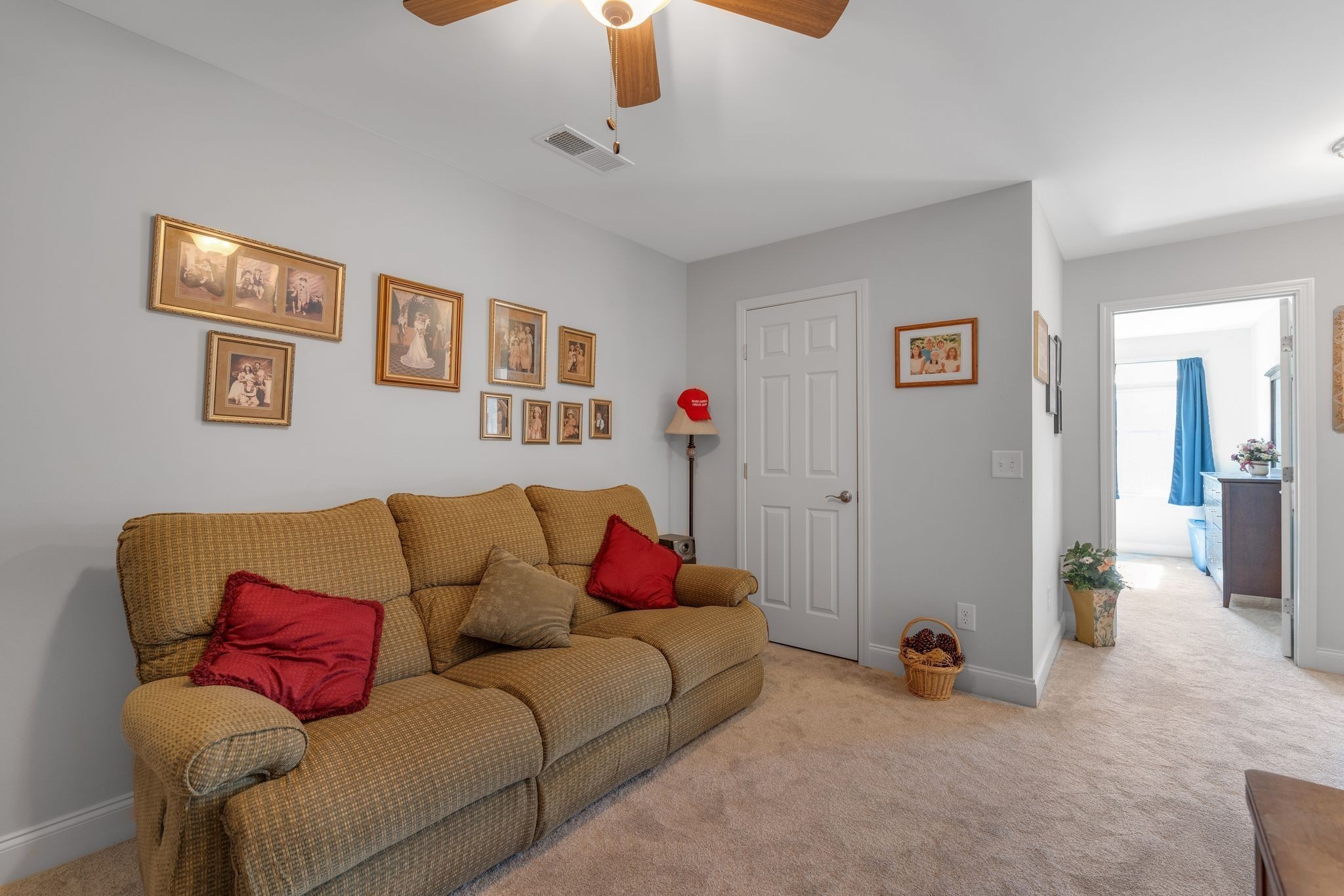804 Meadowcrest Way