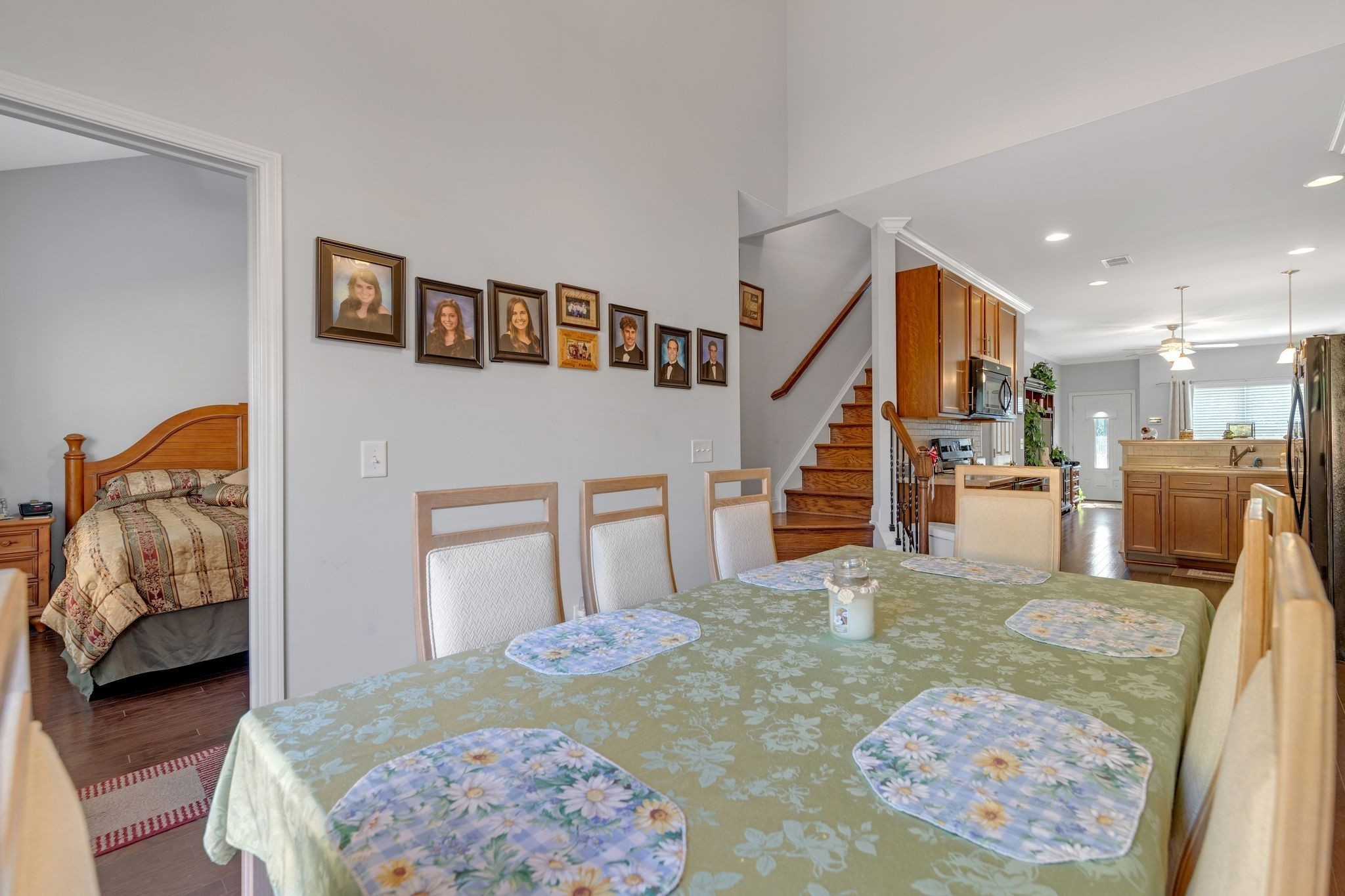 804 Meadowcrest Way