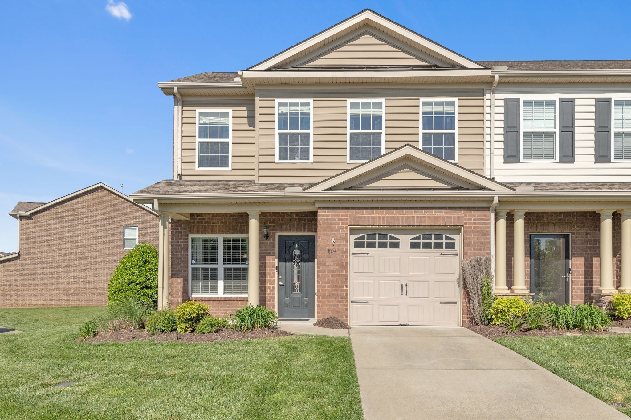 804 Meadowcrest Way