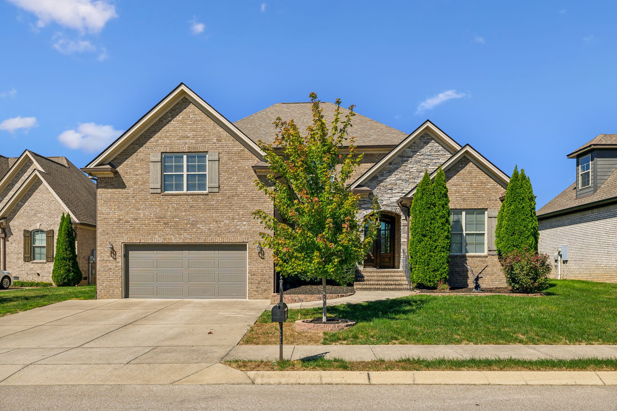 8006 June Apple Ln