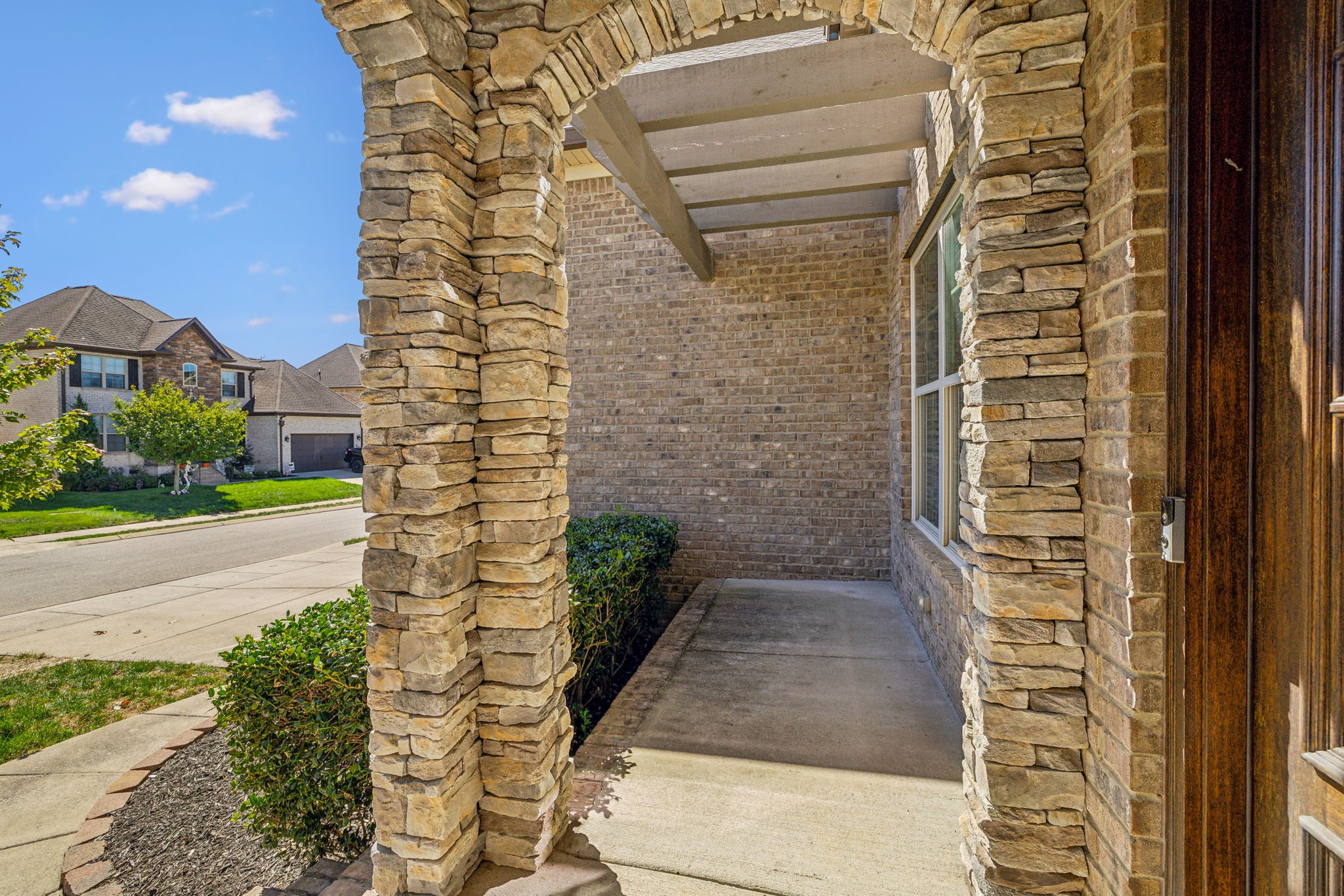 8006 June Apple Ln