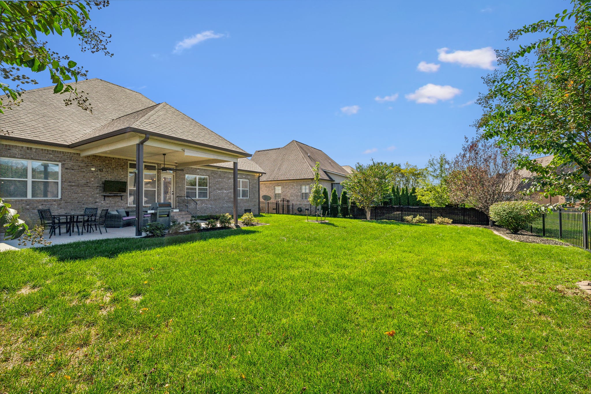 8006 June Apple Ln