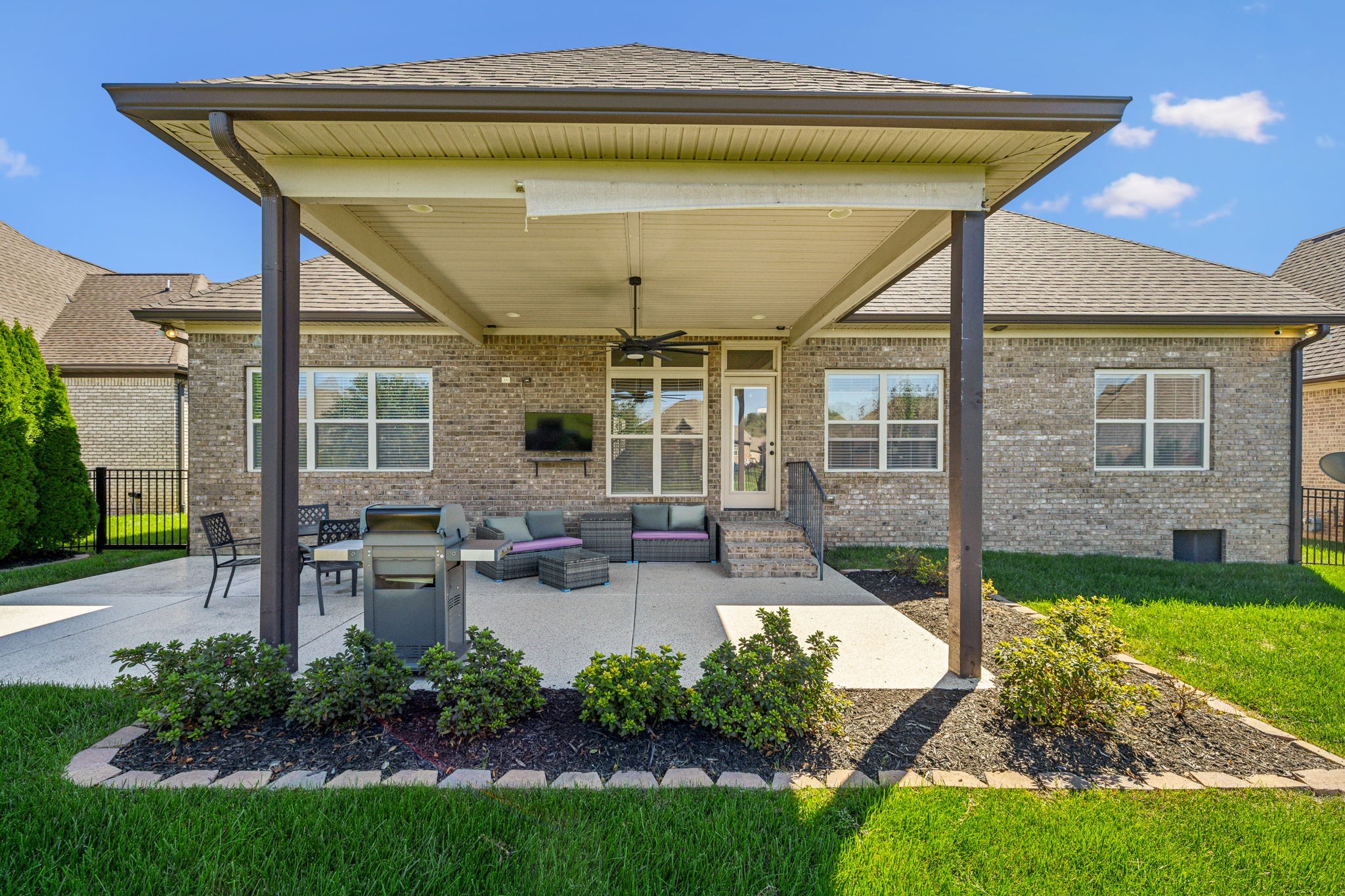8006 June Apple Ln