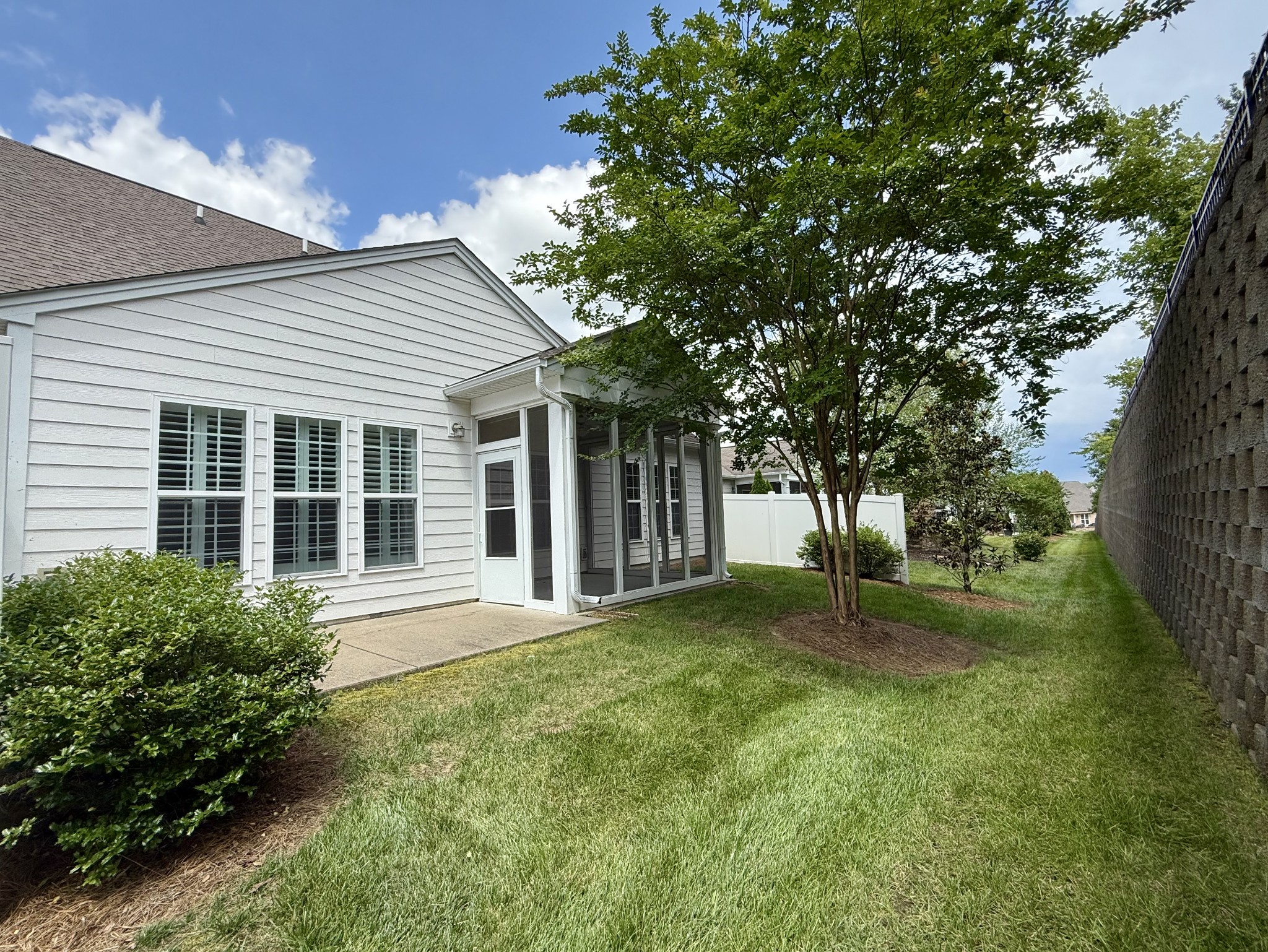 136 Southern Way Blvd