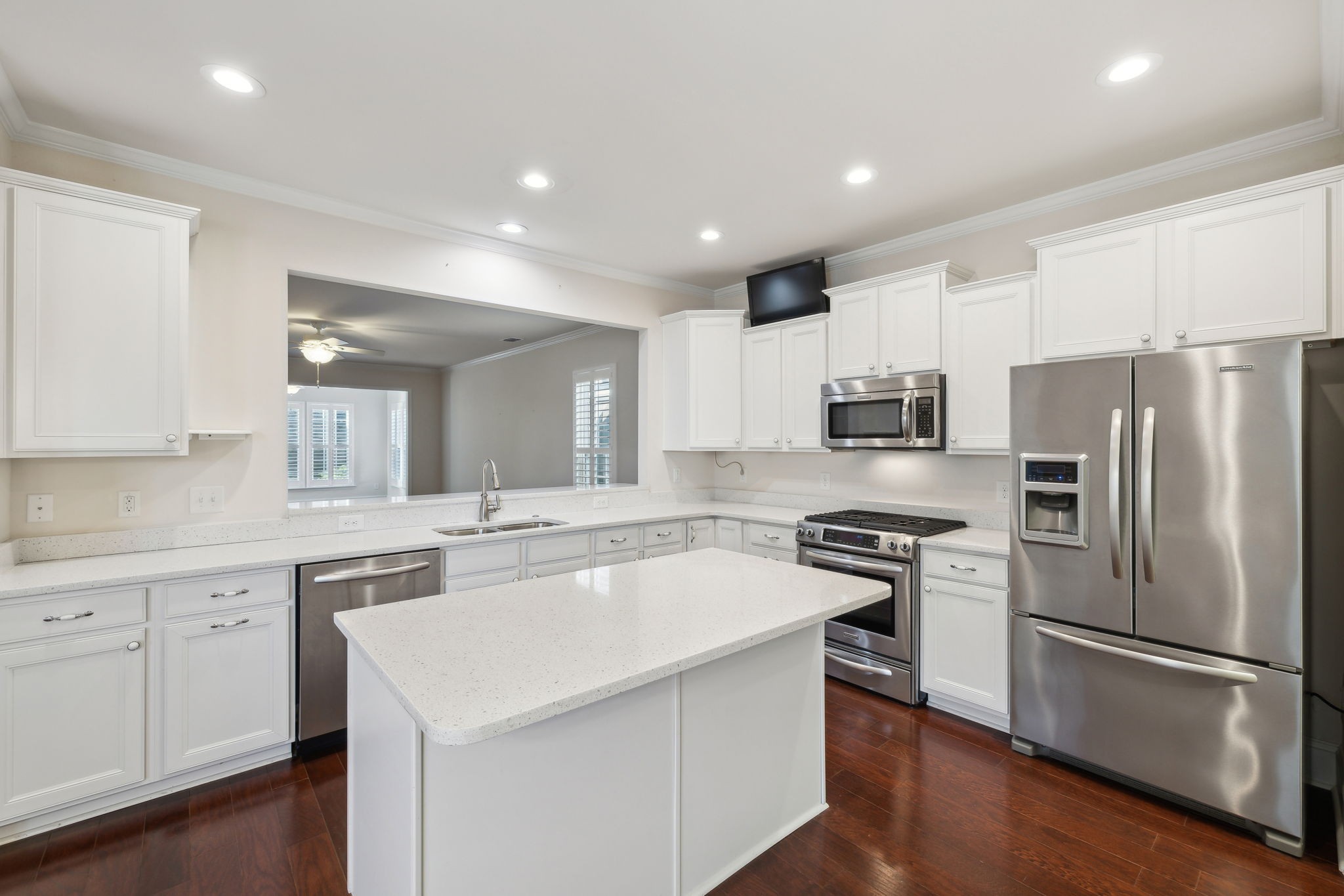 136 Southern Way Blvd