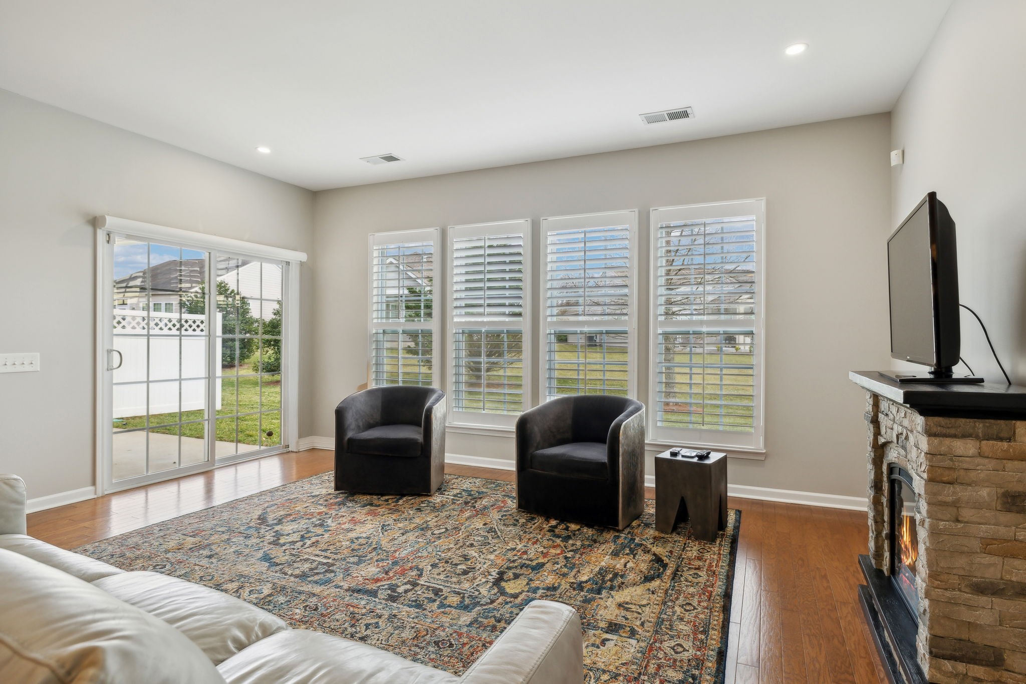 157 Old Towne Dr