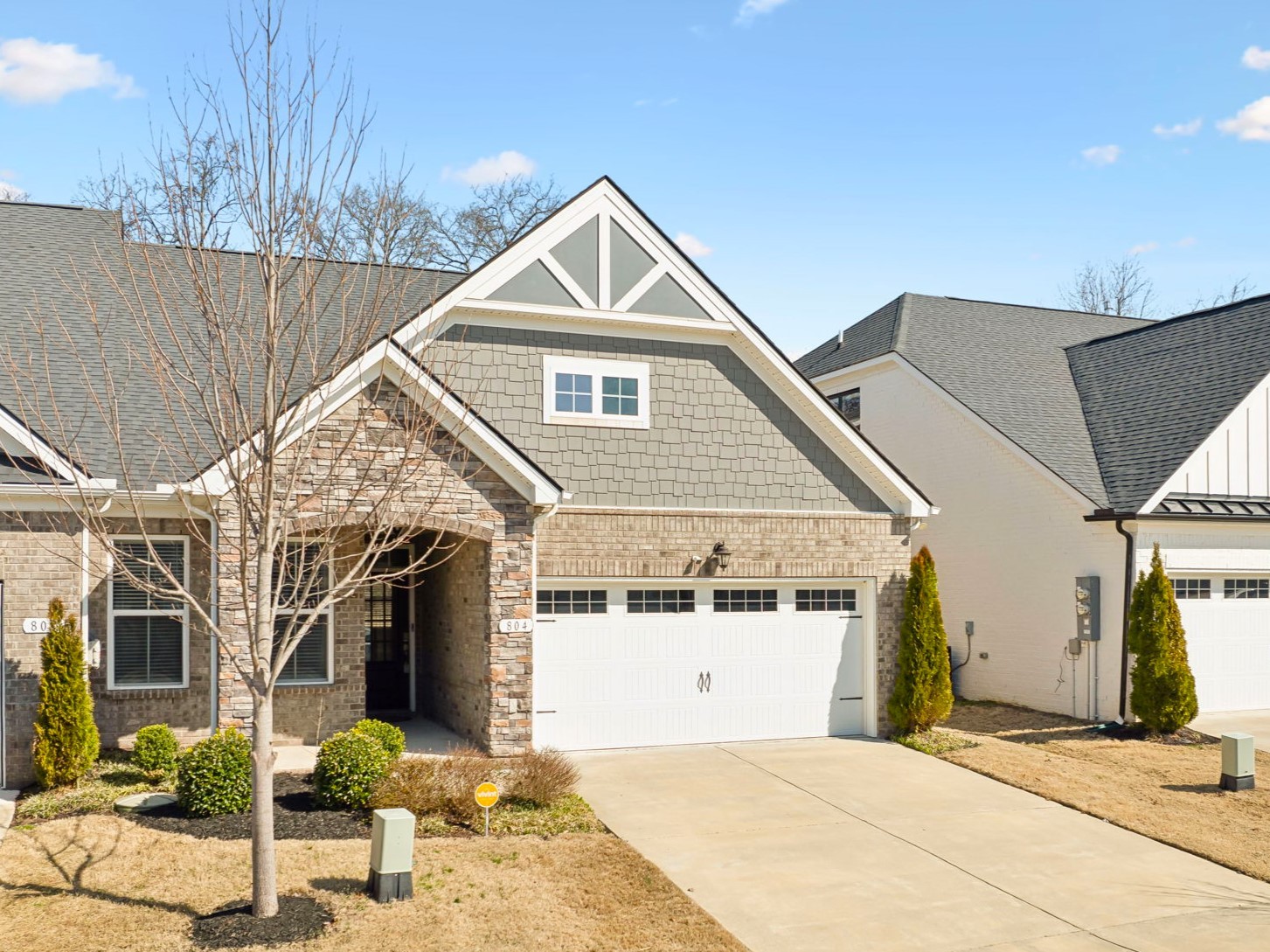 804 Sunset View Dr