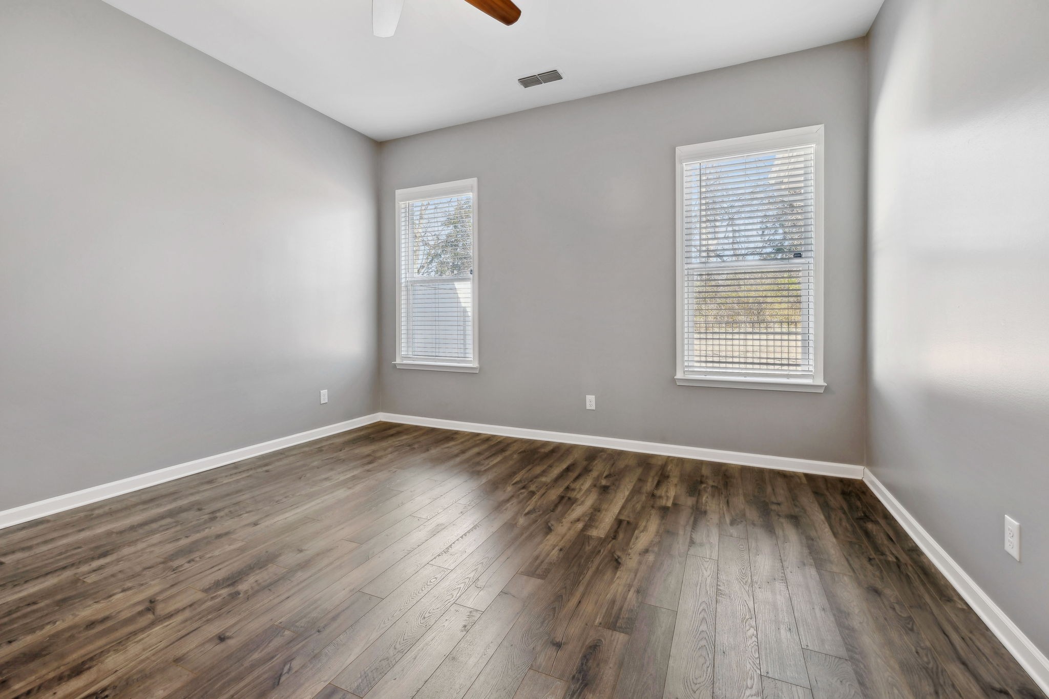 804 Sunset View Dr