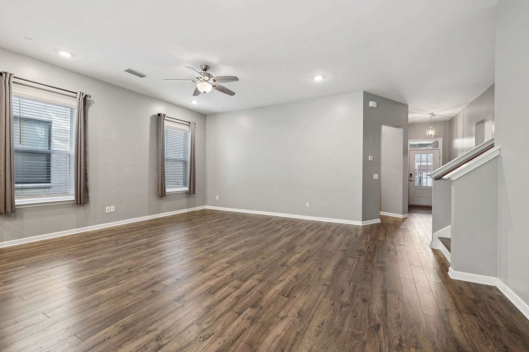 804 Sunset View Dr