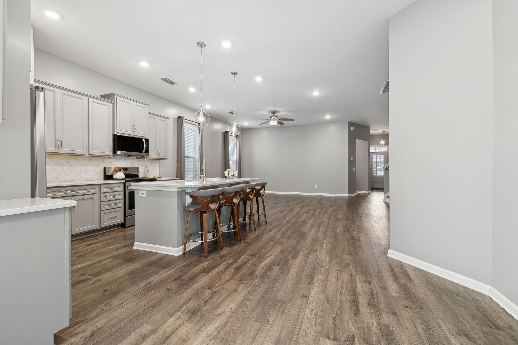 804 Sunset View Dr