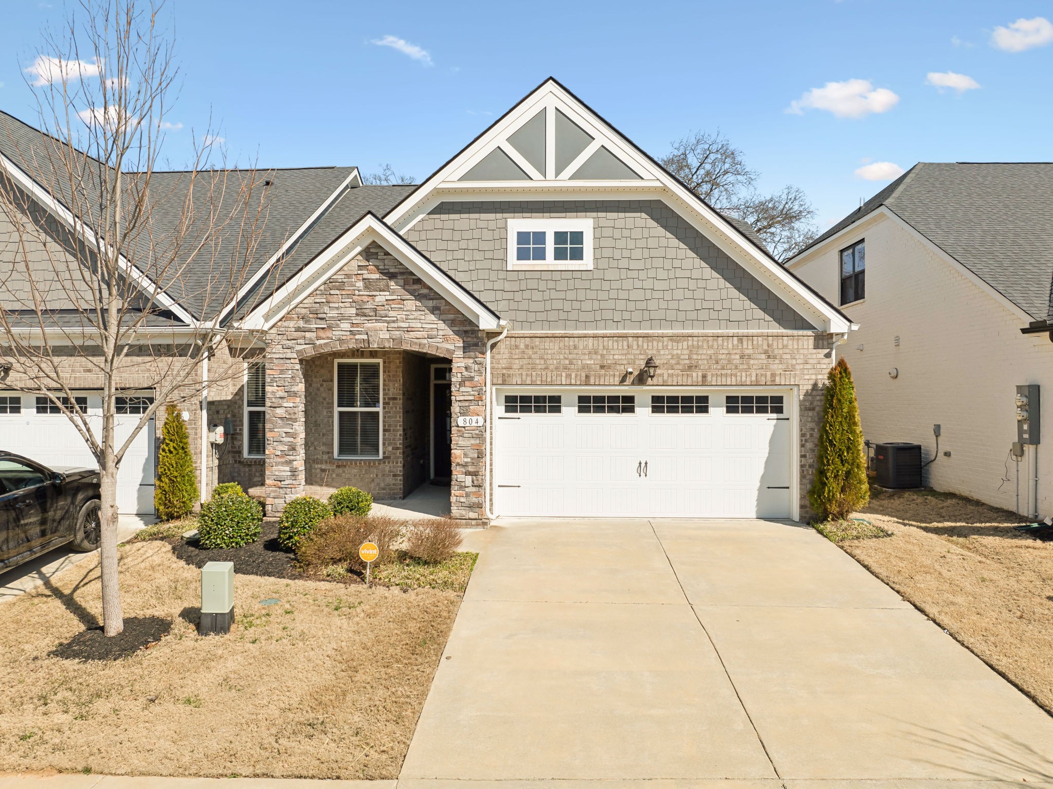 804 Sunset View Dr