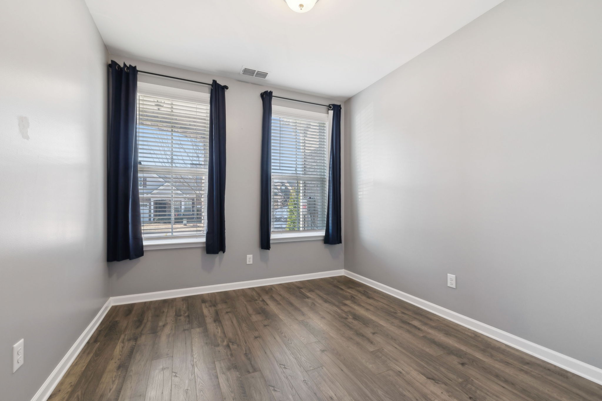 804 Sunset View Dr