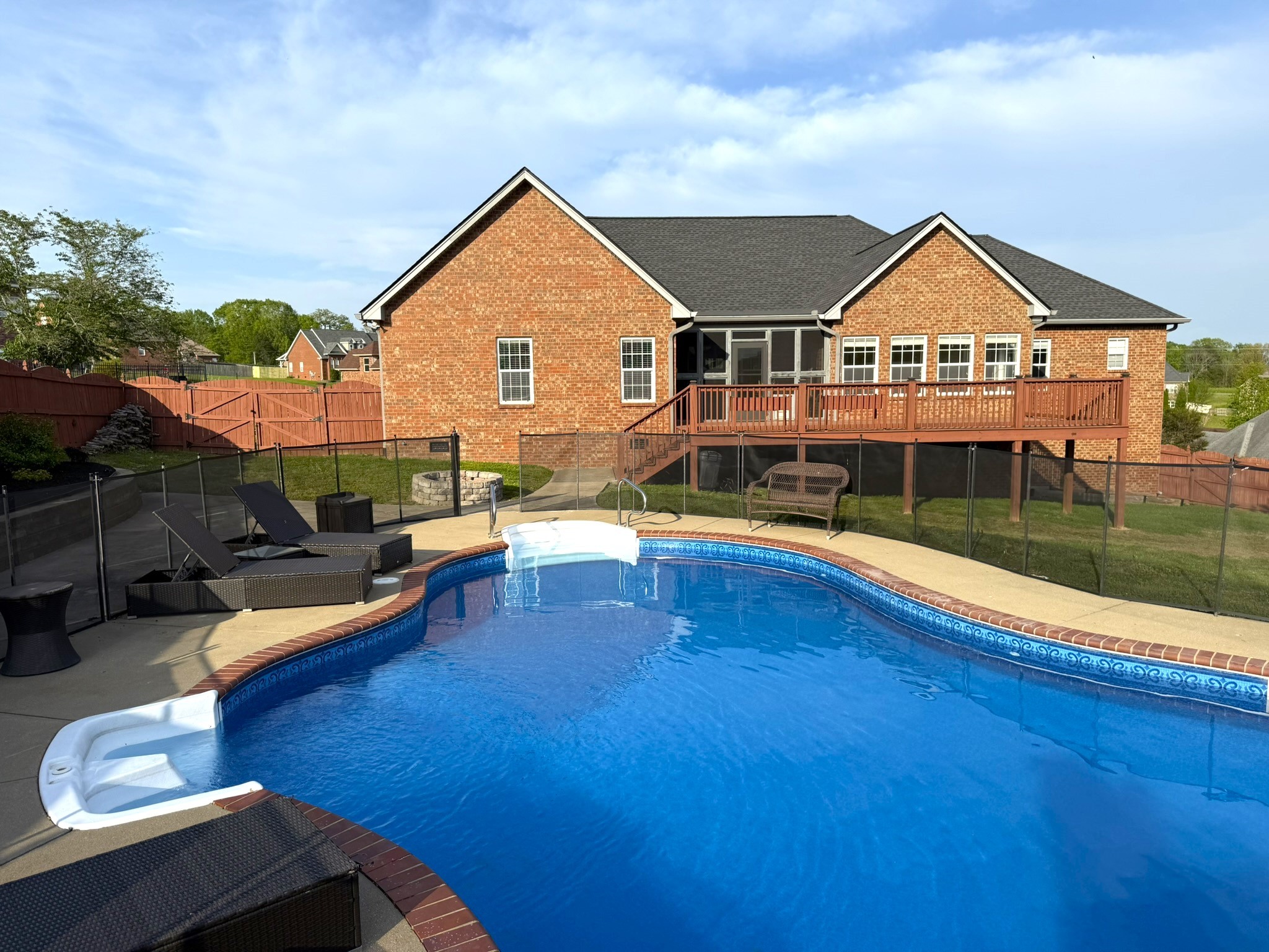 206 James Matthew Ln