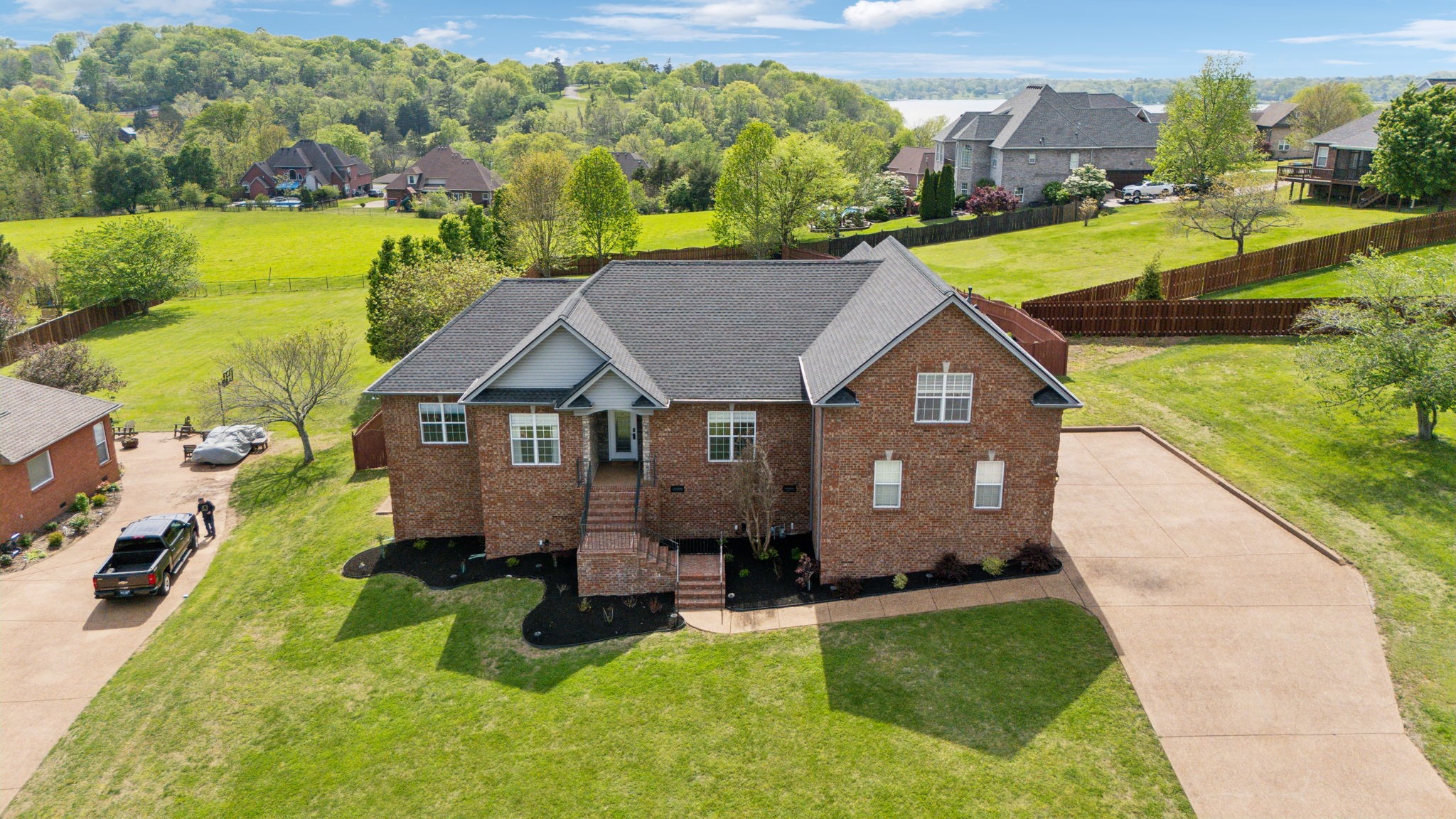 206 James Matthew Ln