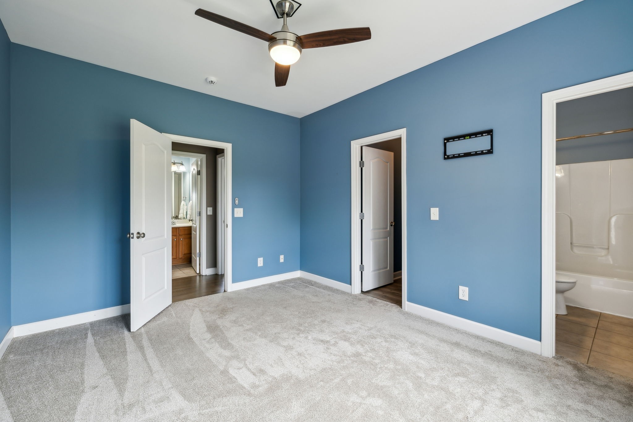 206 James Matthew Ln