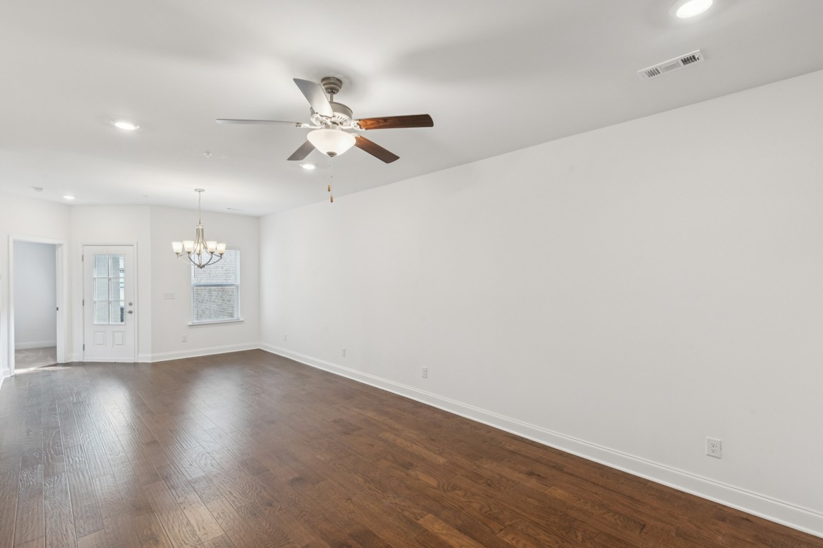 210 Trevor Dr Unit: 210