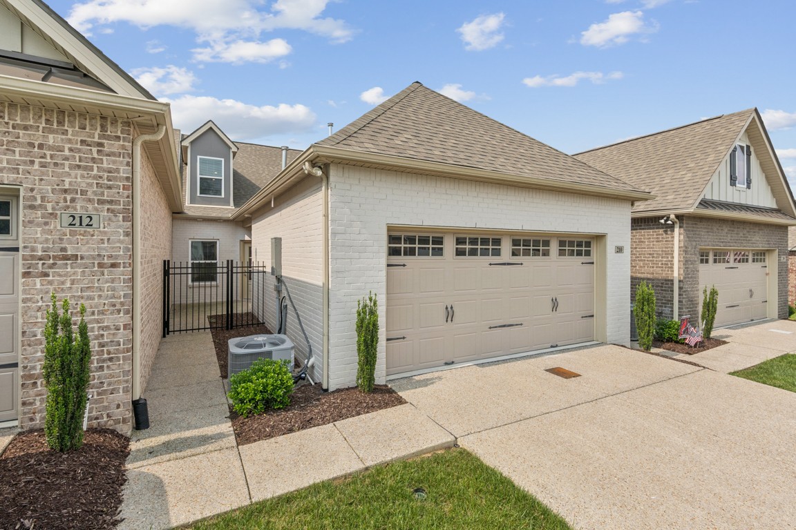 210 Trevor Dr Unit: 210