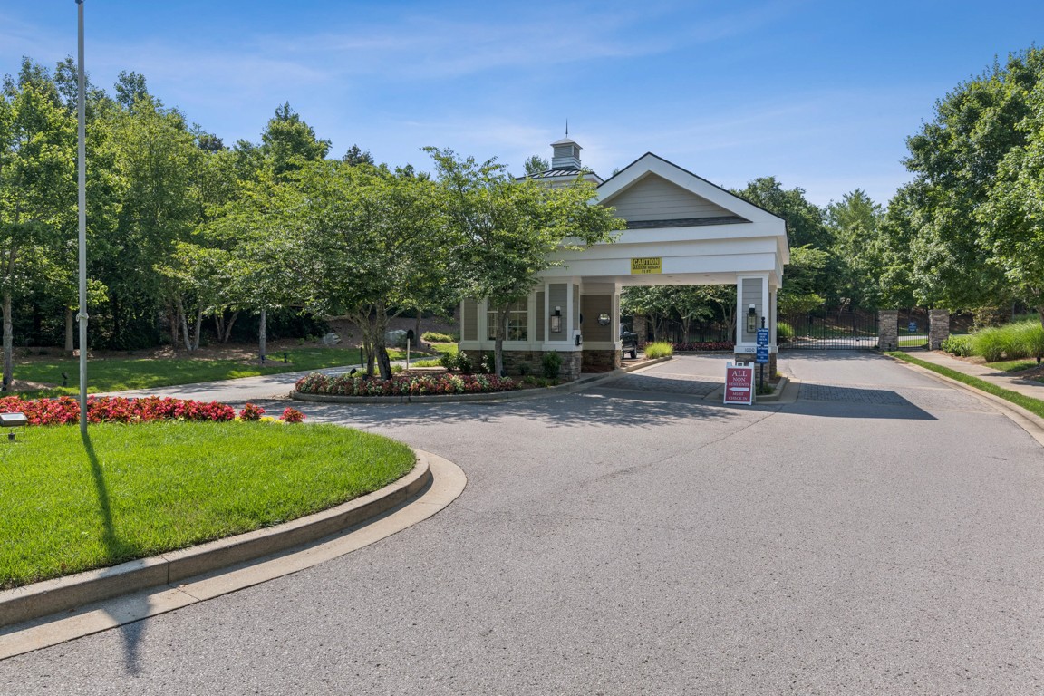 206 Antebellum Ln