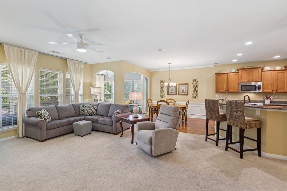 206 Antebellum Ln