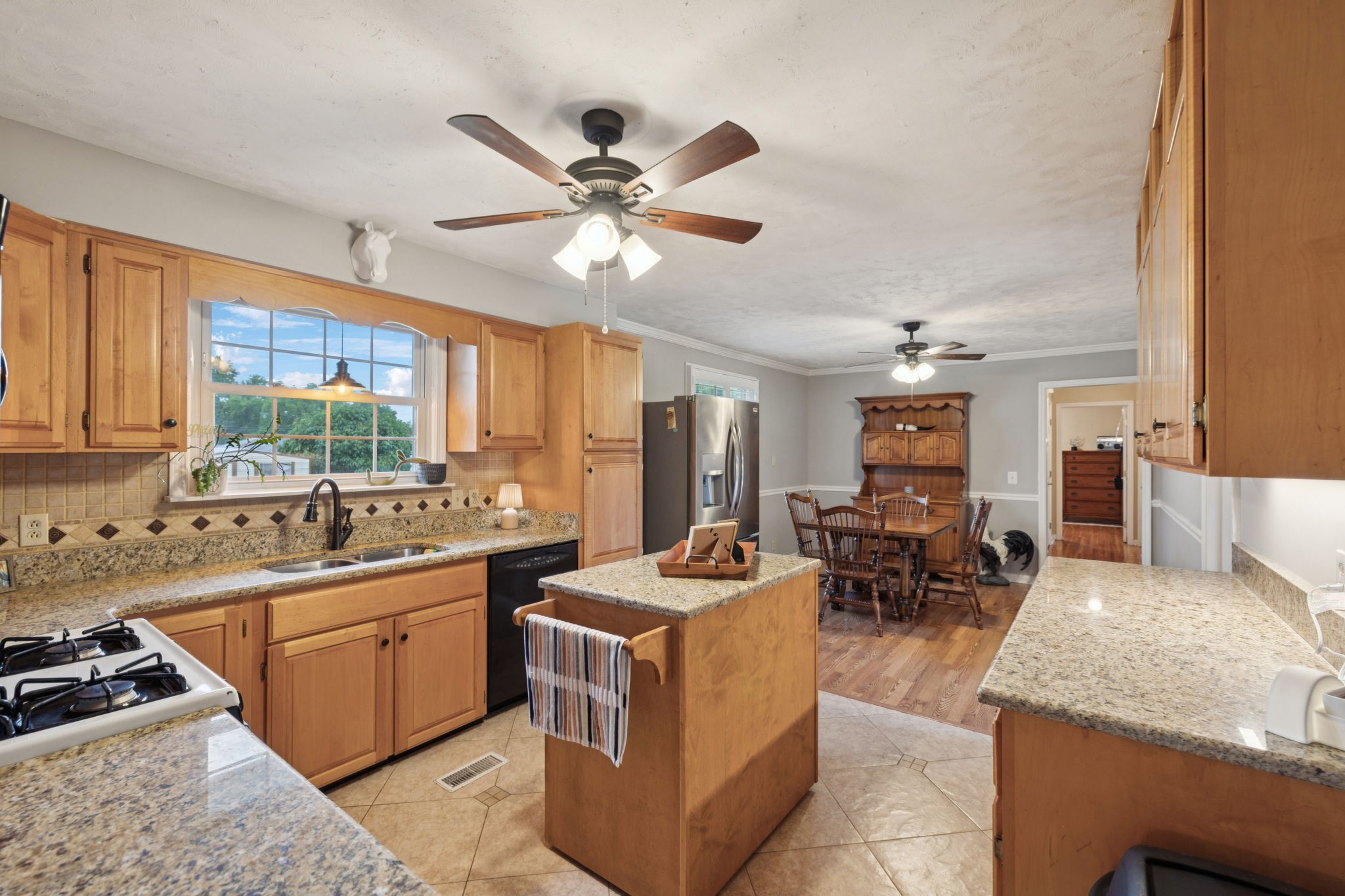 173 Chippendale Dr