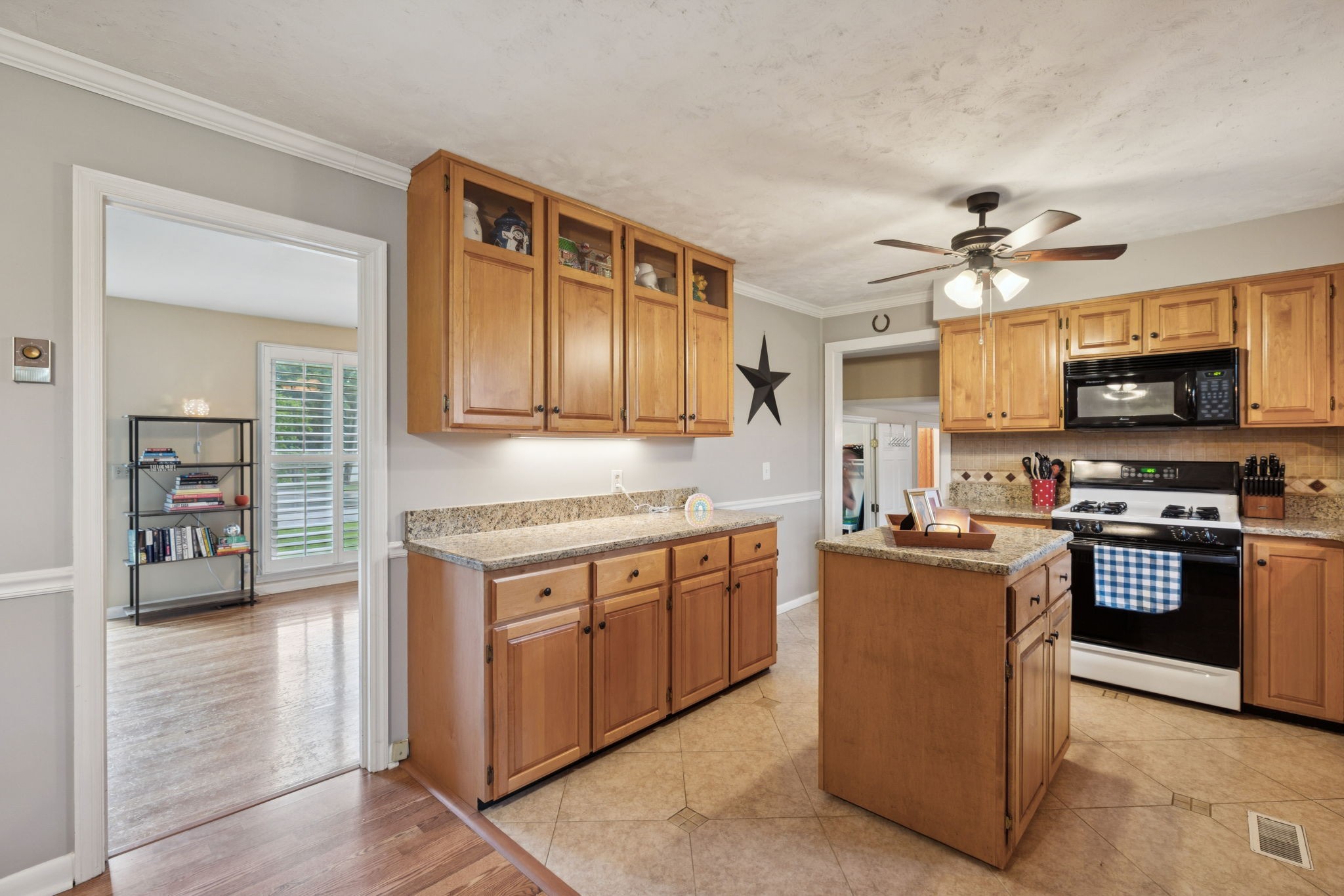 173 Chippendale Dr