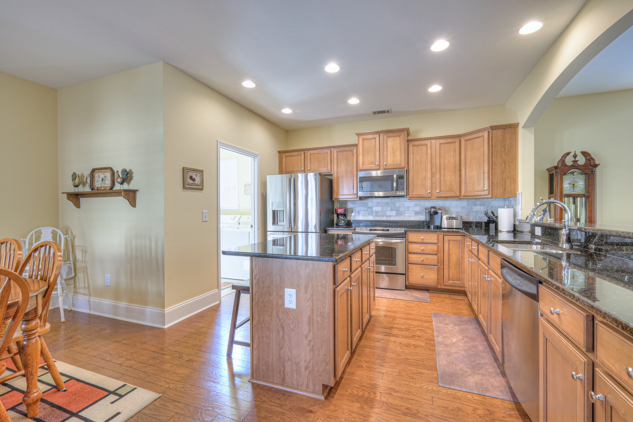 154 Salient Ln