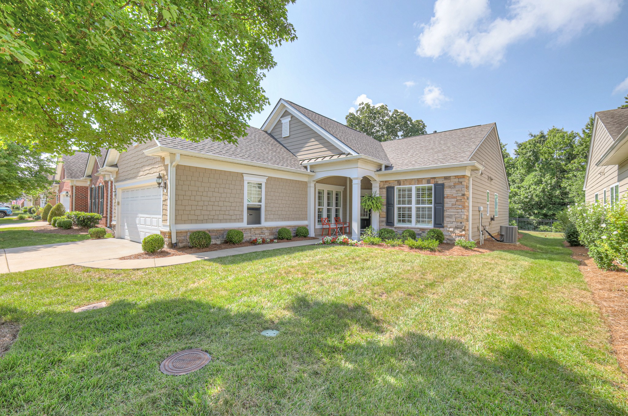 154 Salient Ln