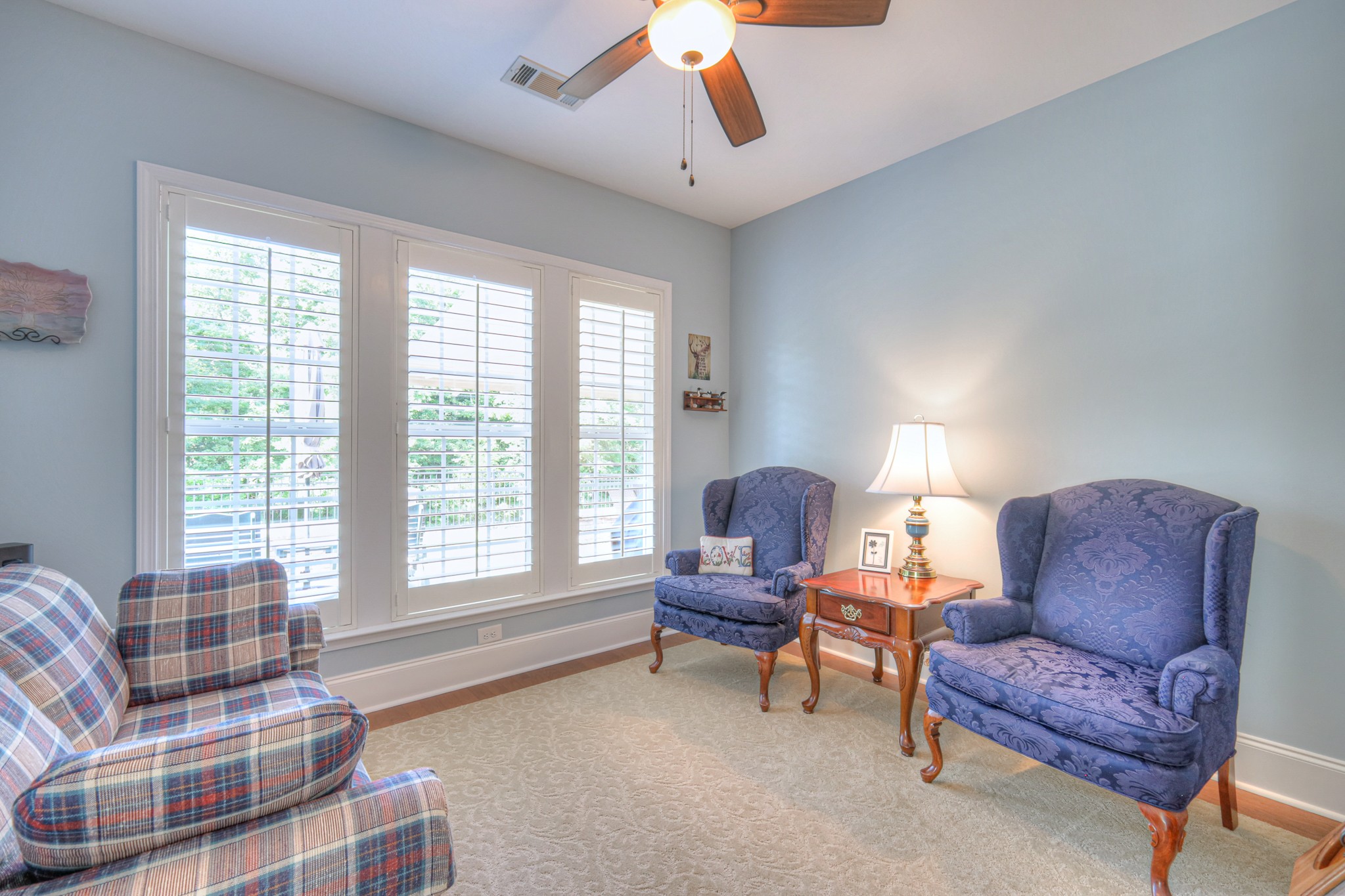 154 Salient Ln