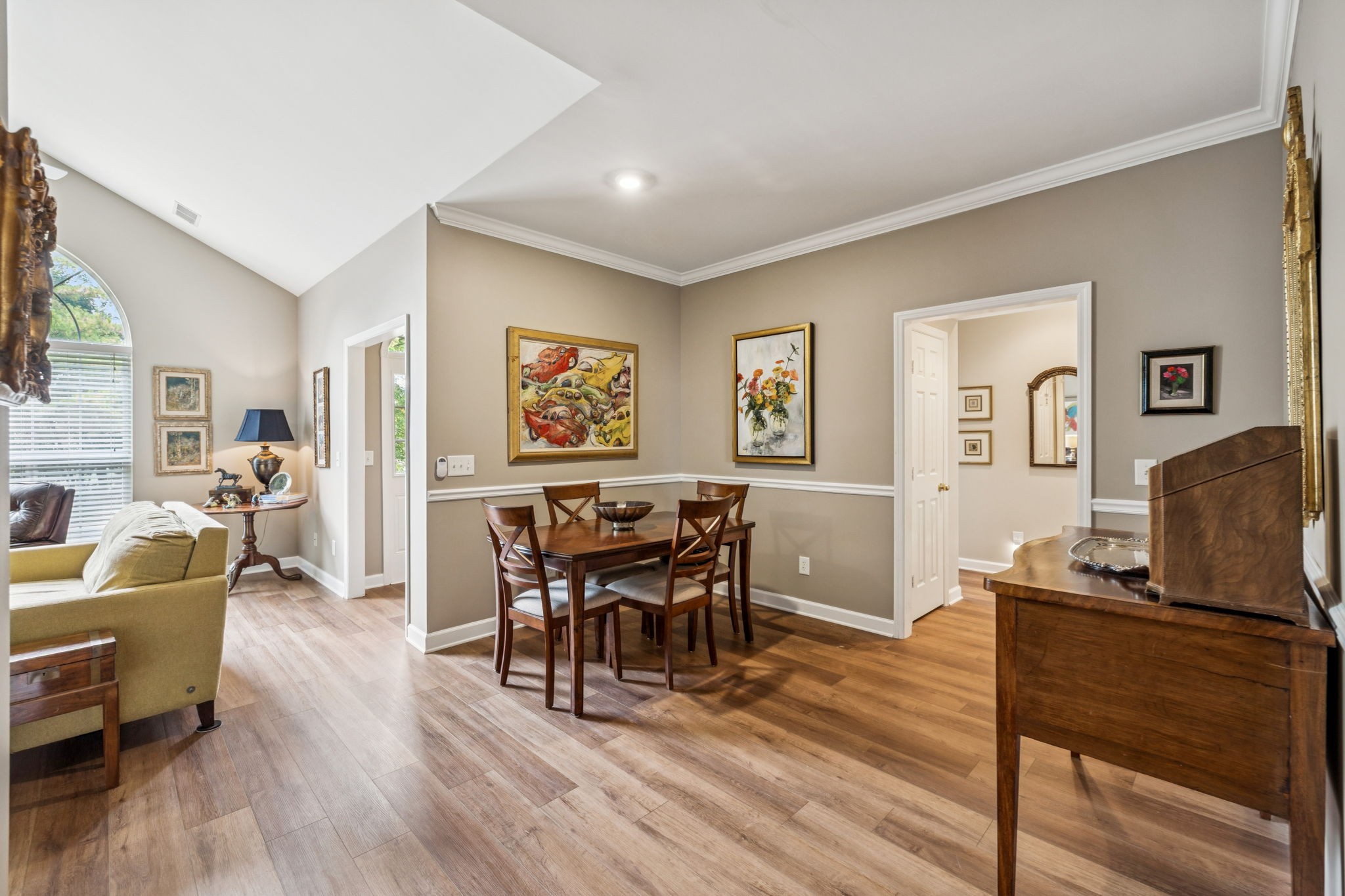 4 Hurd Ct